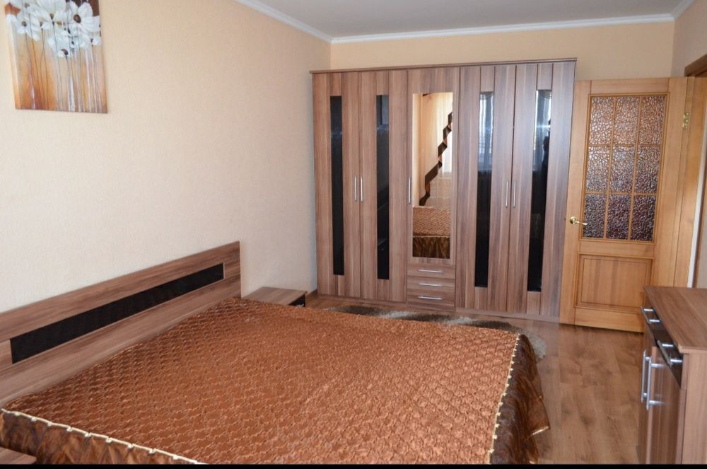 Сдам 2 ком.кв. на длительный срок