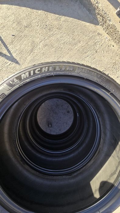 225/45/R21 Michelin pilot sport