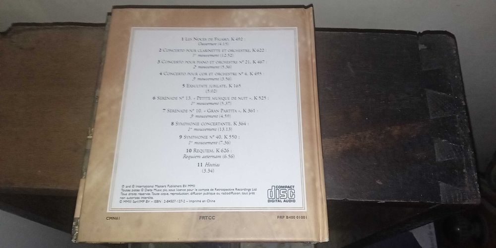 Продавам 4-ри оригинални диска с класическа музика по 5лв. за брой