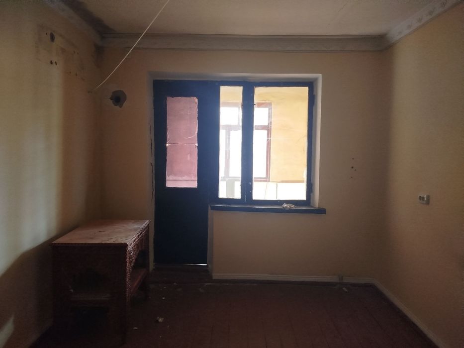 Qarshi shaxridan 2-xonali kvartira sotiladi