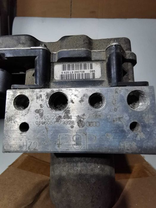 Pompa ABS - Audi A4 A5 B8 - 8k0614517BP 8K0907379AA