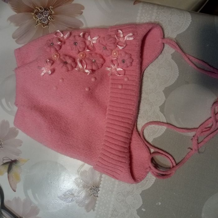 ПРОДАМ детскую шапку .
