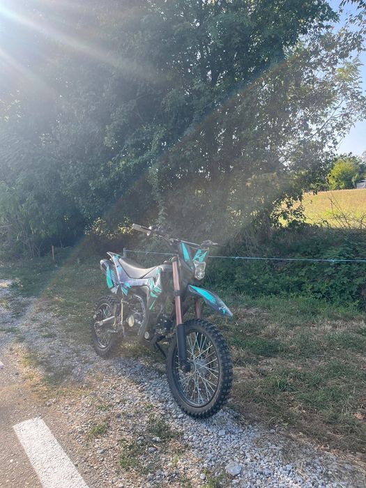 Vând kxd 140cc ca nou