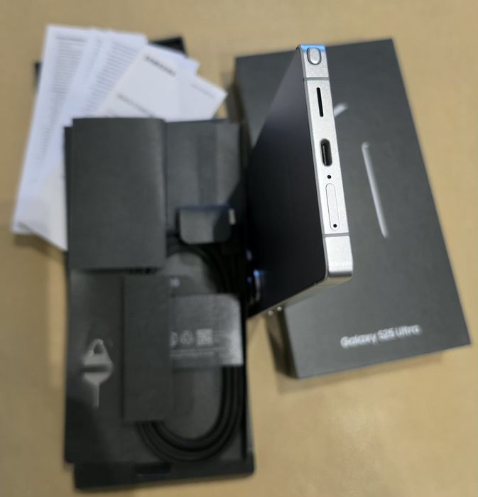 Samsung  Galaxy  S25 Ultra  Silverblue 1TB