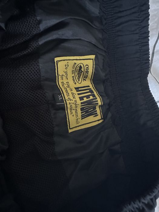 Liverpool FC Tech Fleece размер М,Corteiz shukushuku долнище размер ХЛ