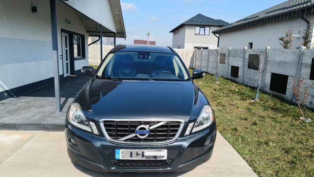 Volvo XC60 2.4D FWD 175CP  Automată  Bi-Xenon  Family Pack
