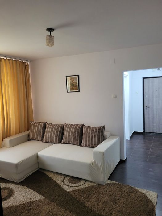 Închiriez apartament 2 camere vizavi tribunal
