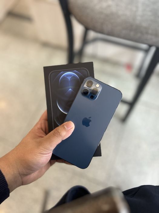 Продам iphone 12 pro