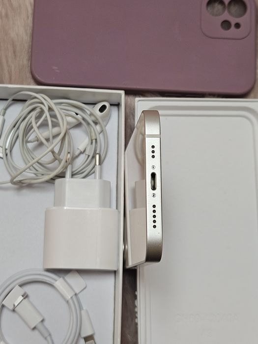 Iphone 12, 64GB culoare alba  stare bună