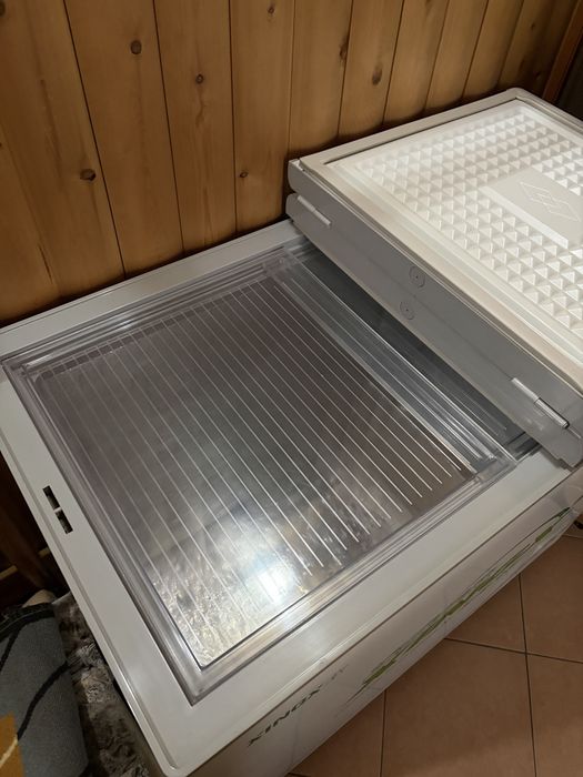 Продам Морозильник