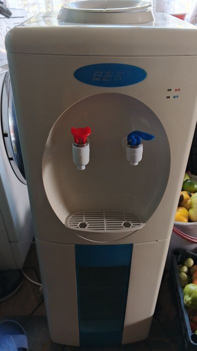 Продам кулер для воды