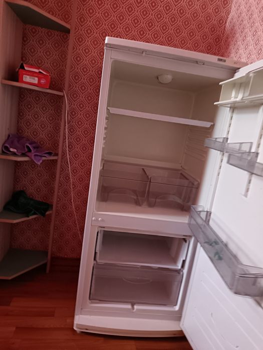 Продам холодильник
