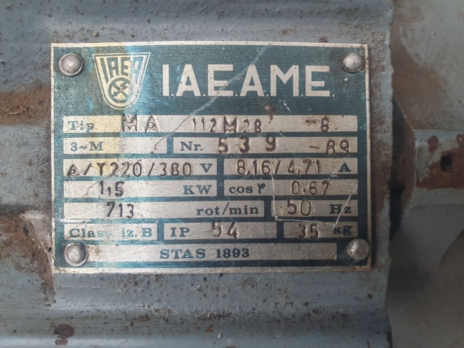 De vanzare 3 motoare trifazate