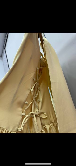 Желтое корсетное платье в пол (XS–S)