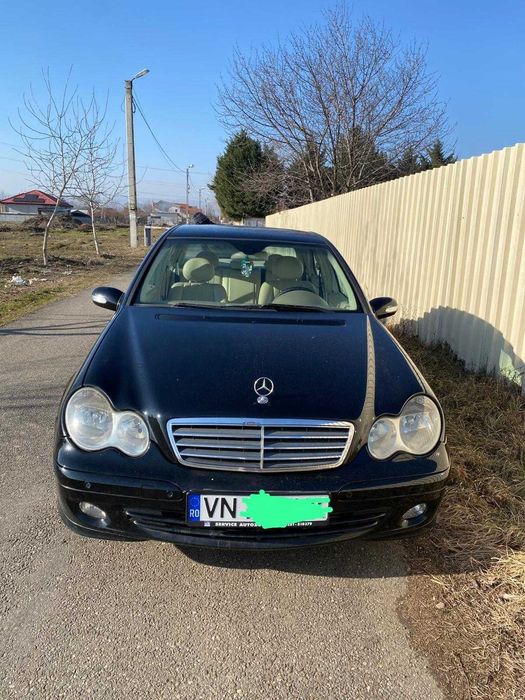 Mercedes-Benz C180 Kompresor,benzina+gpl 2004,270000 km,consum mic
