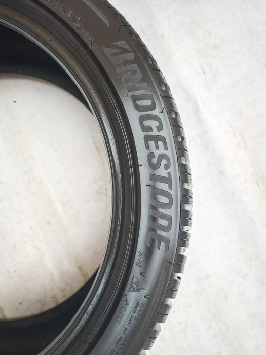Anvelope 225/45/18 an 2023 iarna M+S BRIDGESTONE Blizzak LM005