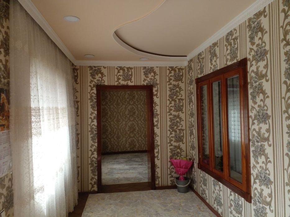 Срочна ховли уй сотилади 13 сотик ремонтлари бор манзил химпром кипчок