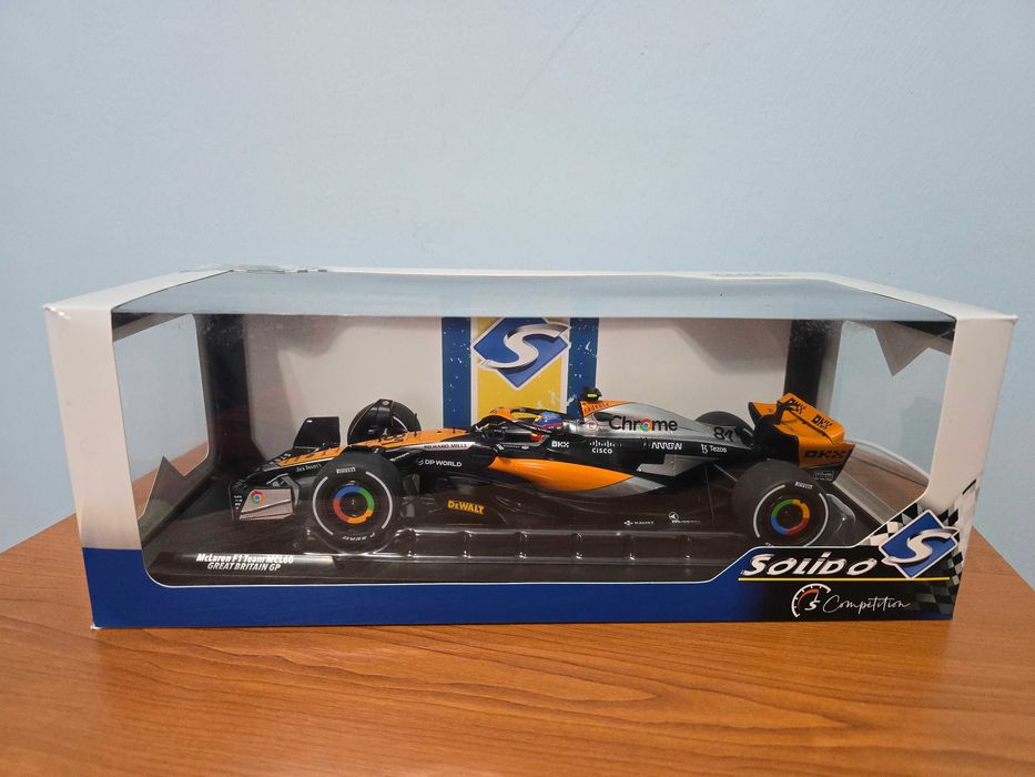 Macheta Solido 1:18 McLaren - Oscar Piastri Great Britain 2023 MCL60