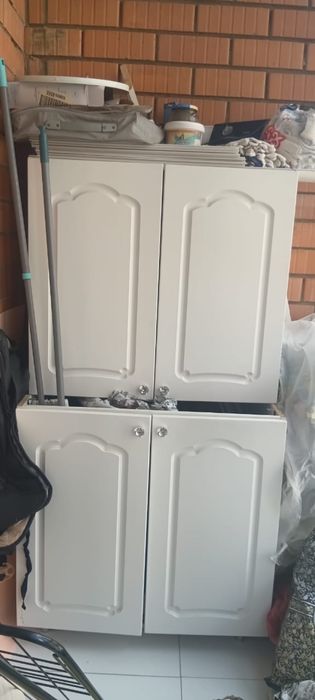 Продам шкафы кухонные