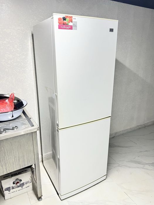 Продам Холодильник LG No Frost