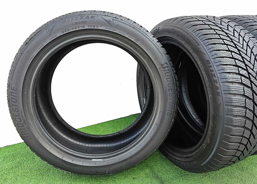 4бр. 245/45/19 BRIDGESTONE Blizzak LM005- зимни