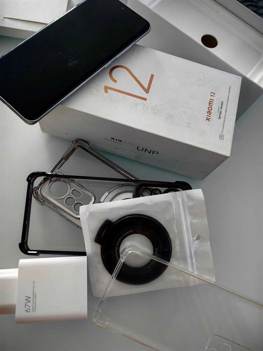 Xiaomi 12 8GB / 256GB