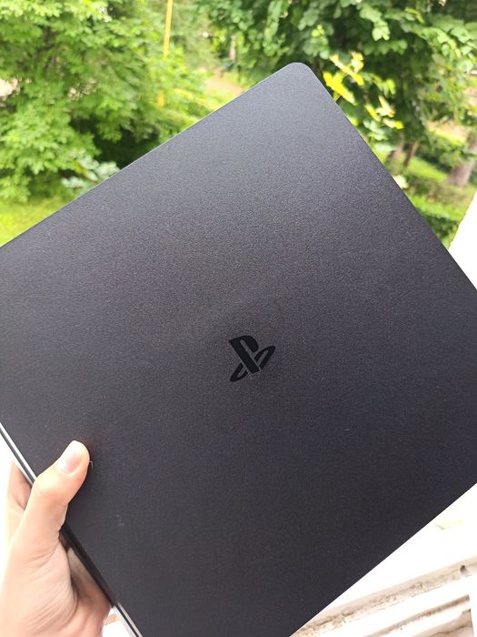 Ps4 Slim 500Gb+ Accesorii