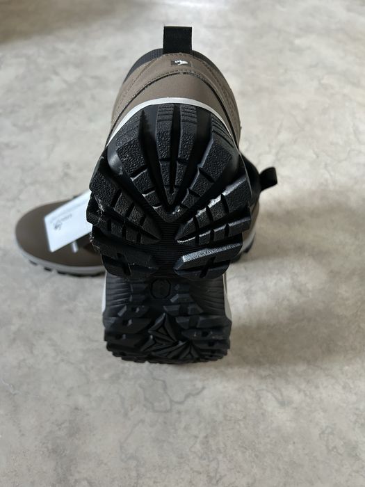 Кроссовки зимние новые