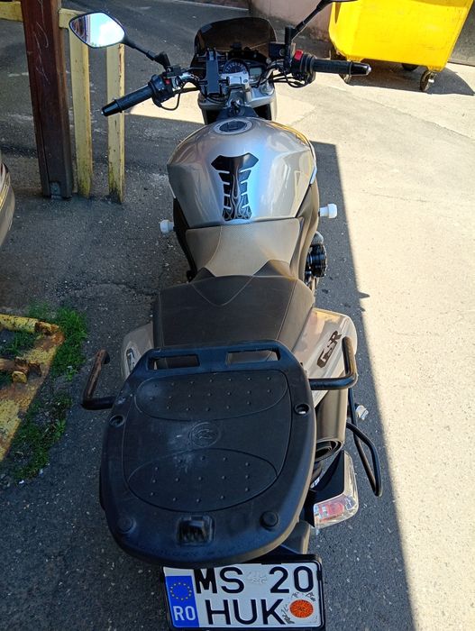 Vand suzuki GSX 600 sau schimb