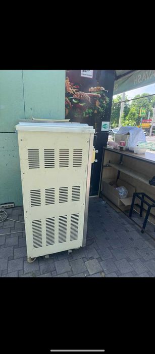 Muzqaymoq apparat frezer