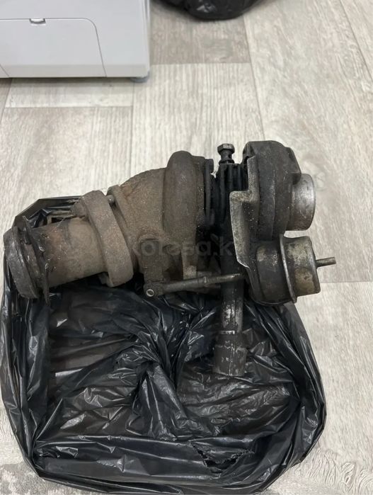 Запчасть На мерседес Бенз