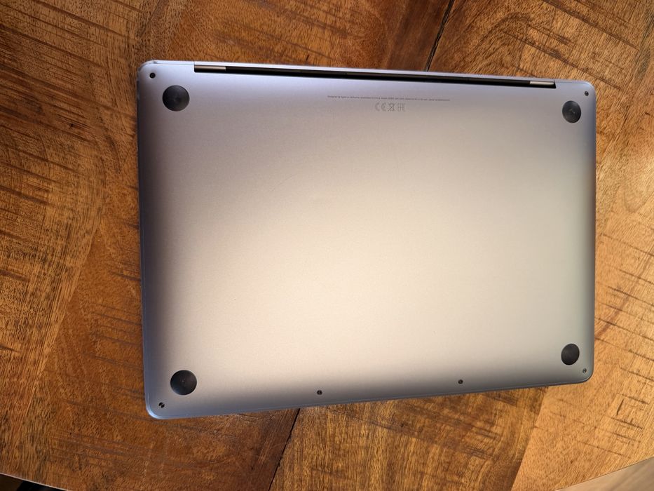 MacBook Pro 13” Touch bar (2020) - Space gray