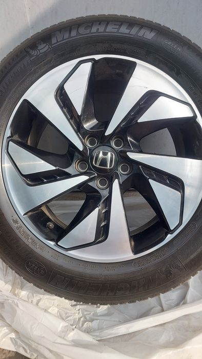 Диски R18 с шинами 225/60 4шт