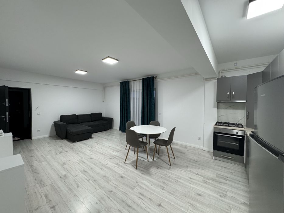 Inchiriez apartament in regim hotelier