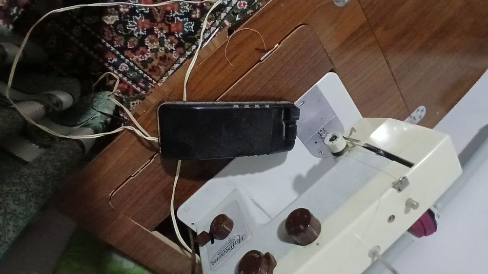 Chayka tikuv moshinadi sotiladi. Pedalli. Toklik ham mehanika