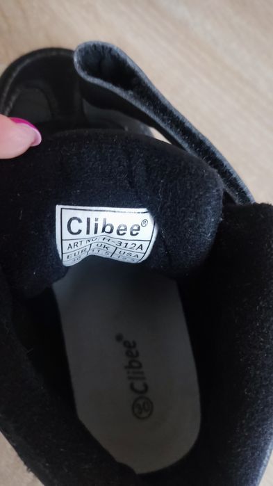 Продам демисезонные ботинки на мальчика