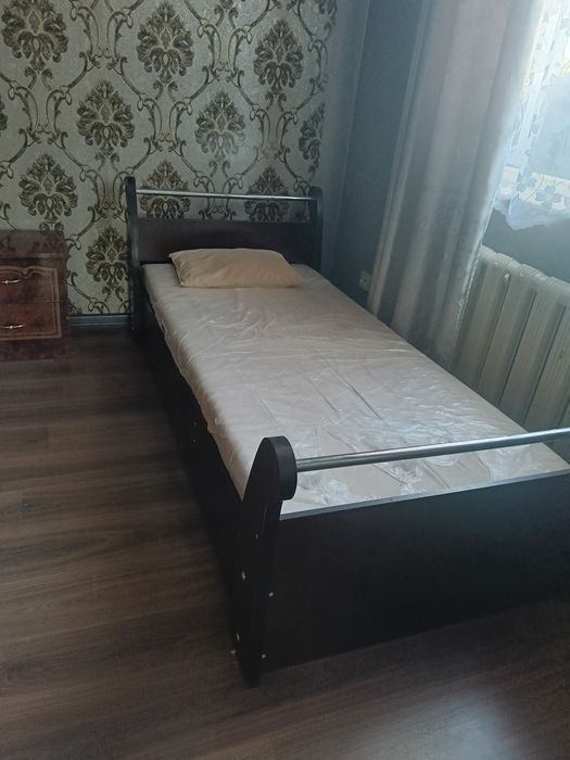 Спальный кровать