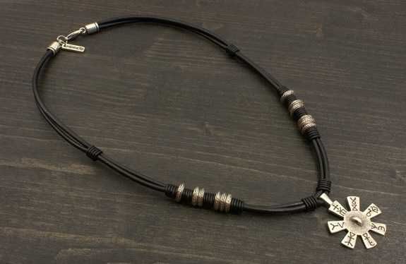 Автентично мъжко колие “Розетата Плиска“ ръчна изработка