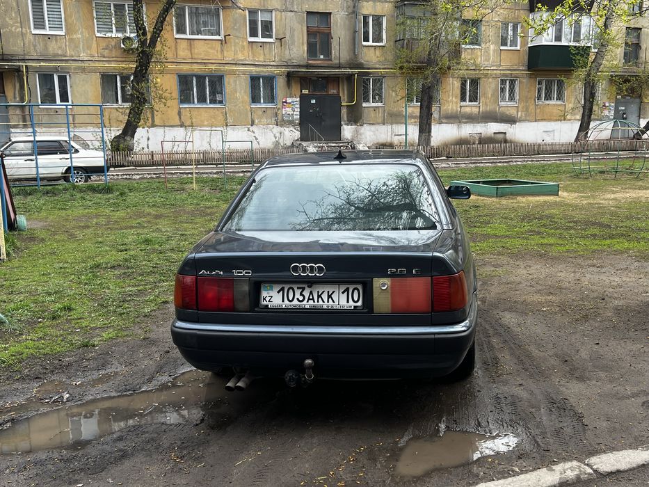 продам Ауди 100 с4 2.6