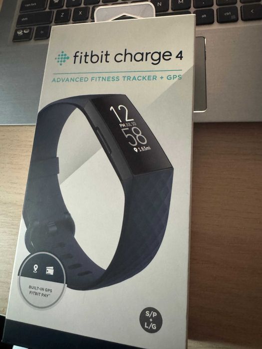 Bratara fitness Fitbit Charge 4