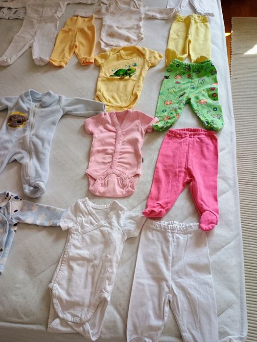 Пълен комплект бебешки дрешки за новородено момиченце