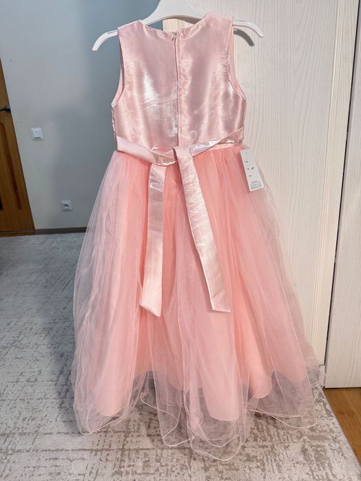 Праздничное платье для девочки