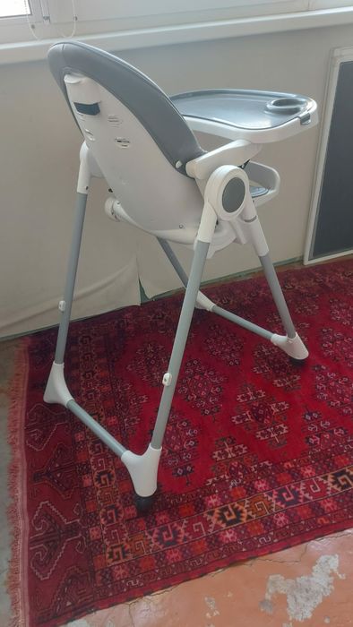 Стол для кормление