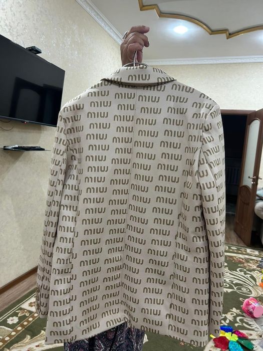 Палтье,костьюмы  новыйе