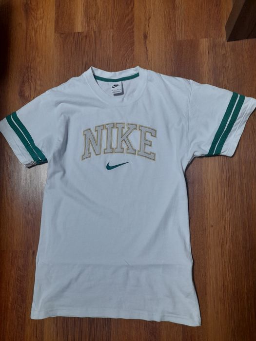 Nike тениски S размер 2броя.