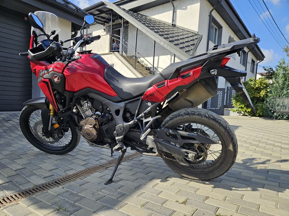 Honda Africa Twin Automată!