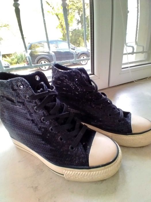 Спортно елегантни боти