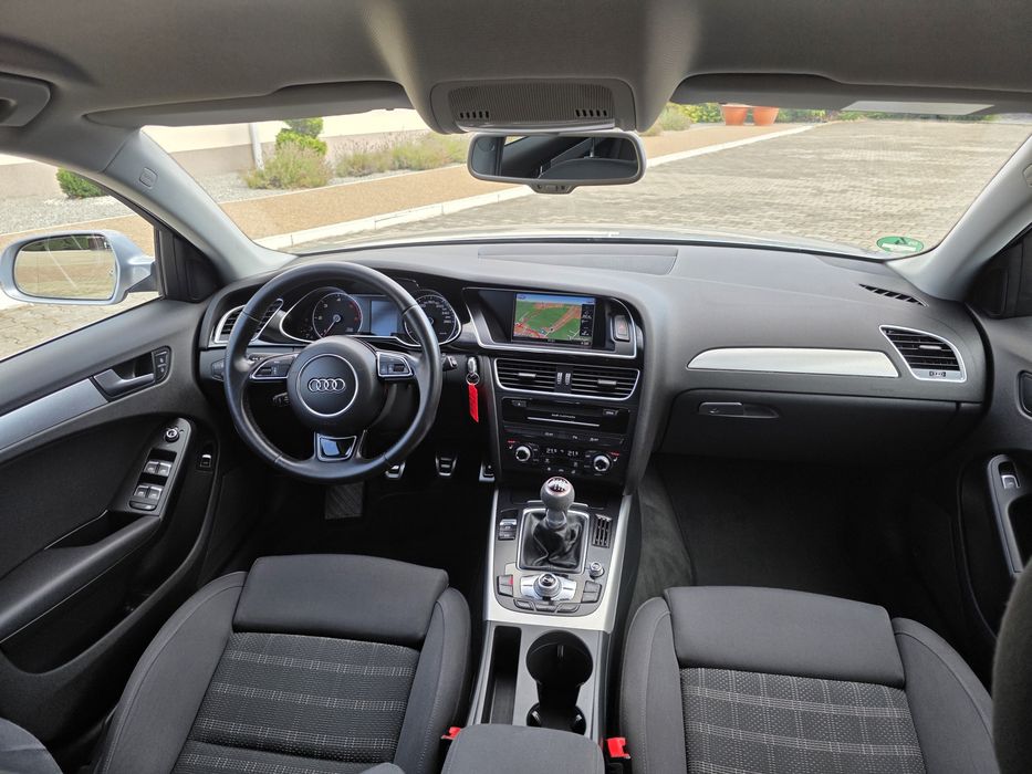 Audi A4 Avant S-Line 190 cp 2015