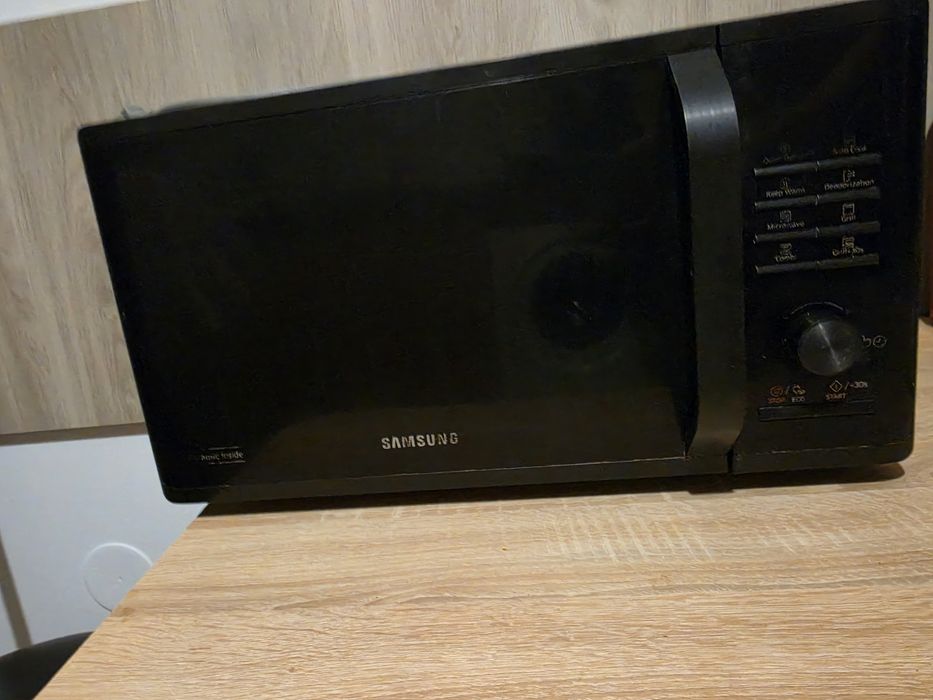 Cuptor microunde Samsung