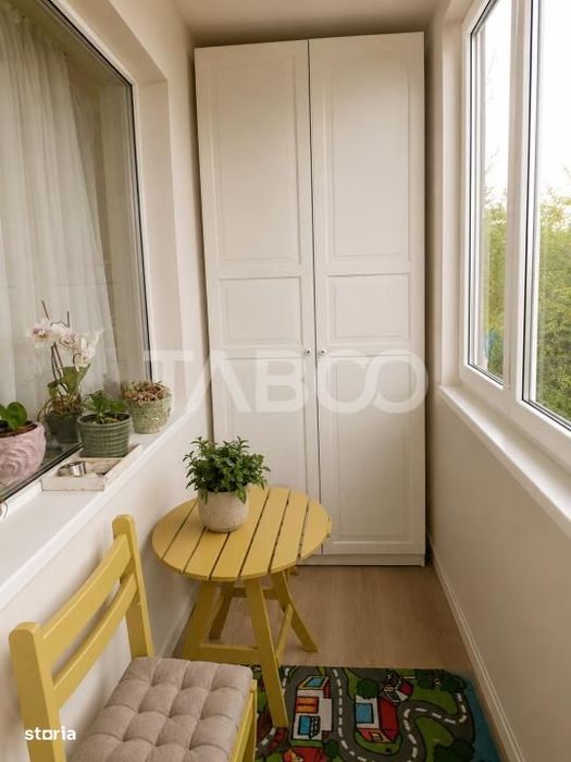Apartament 3 camere de vanzare mobilat in Manastur zona Negoiu etaj 3